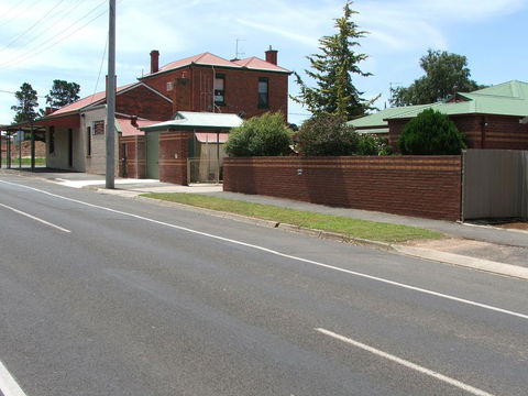 Bristol House Accommodation - Accommodation Port Hedland 0