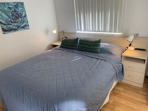 Broadwater Beach Cottage With WiFi - Accommodation Port Hedland 1