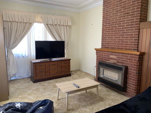 Budget In Goulburn - Accommodation Port Hedland 0