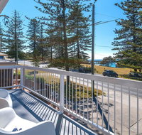 Burleigh - great house room for the boat- across the road from beach - Accommodation Port Hedland