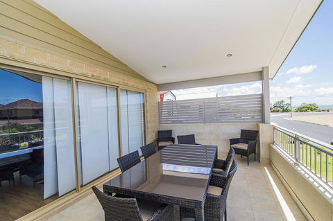 Busselton Holiday Home - Accommodation Port Hedland 2