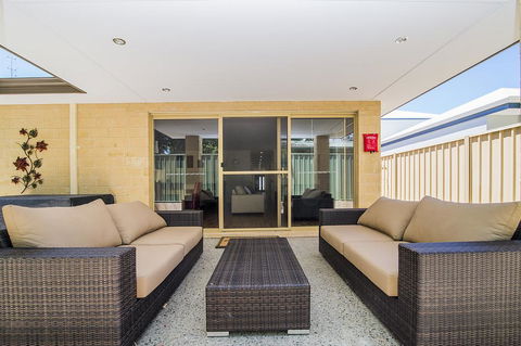 Busselton Holiday Home - Accommodation Port Hedland 1