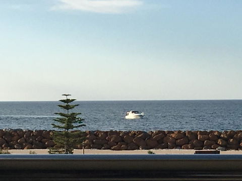 Busselton On The Beach - Accommodation Port Hedland 2