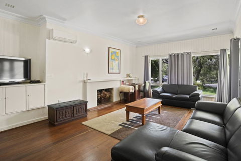 Busselton River Cottage - Accommodation Port Hedland 2