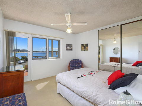 By The Sea - Cumbernauld #1 - 1/12 Terrigal Esp, Terrigal - Accommodation Port Hedland 1