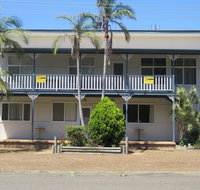 Cabenay 3 - VIEWS ACROSS THE PARK - Accommodation Port Hedland