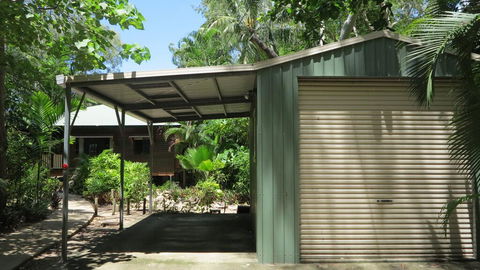 Calypso House 8 Appian Way - Accommodation Port Hedland 1