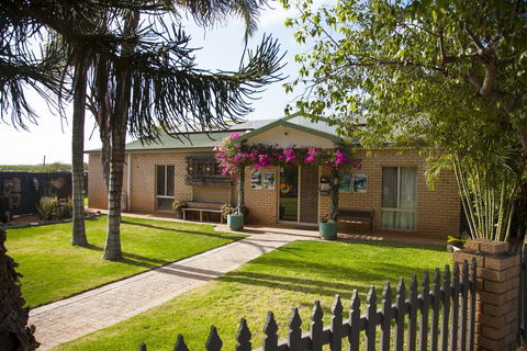 Capricorn Holiday Park - Accommodation Port Hedland 0