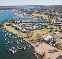 Captains Hideaway - Jetty Berth and Pet Friendly