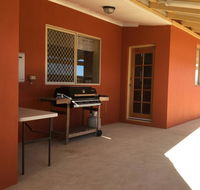Caretakers Cottage Budget Accommodation - Accommodation Port Hedland