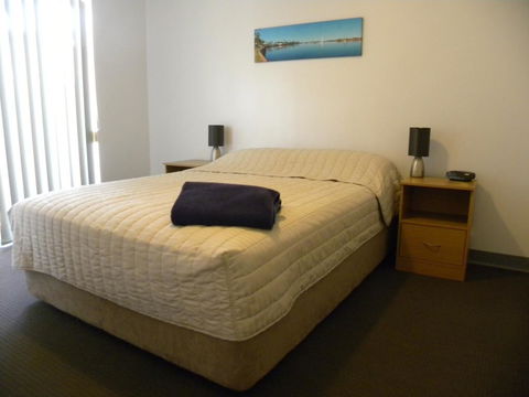 Carnarvon Central Apartments - Accommodation Port Hedland 0