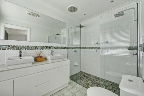 Carroll Ave 39 Mollymook - Accommodation Port Hedland 2