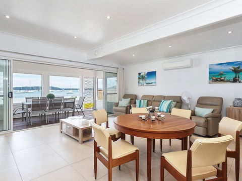 Casa Martins', 219 Foreshore Drive - Absolute Waterfront House - Accommodation Port Hedland 2