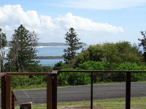Casa Sorella - Beachfront Family Home - Accommodation Port Hedland 1