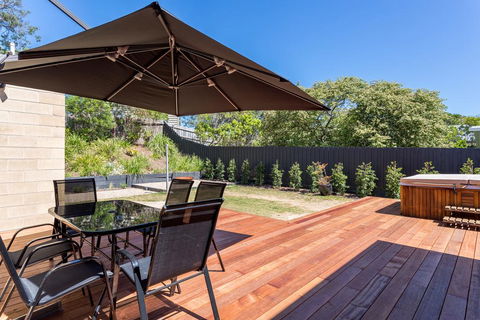 Caxton Beach House - Hot Tub Spa - Accommodation Port Hedland 0