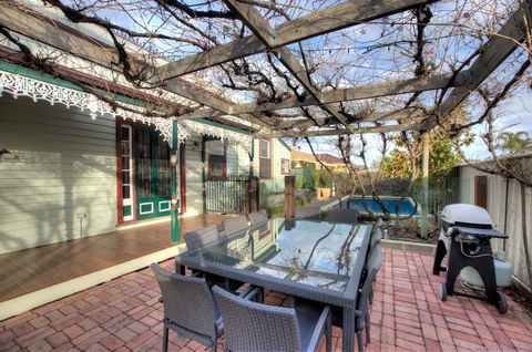 Central Charm - Accommodation Port Hedland 0