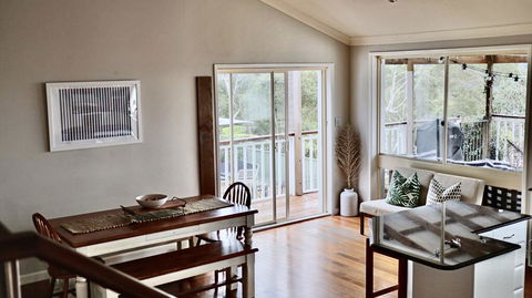 Central Coast Getaway 4B Family Holiday Home - Accommodation Port Hedland 2