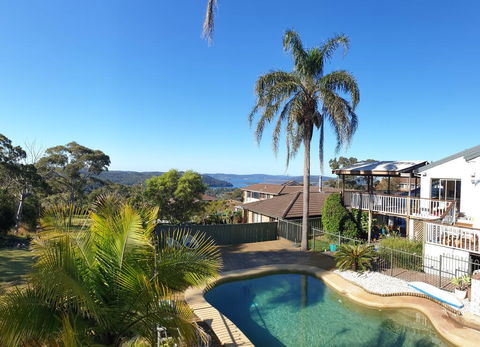 Central Coast Getaway 4B Family Holiday Home - Accommodation Port Hedland 0