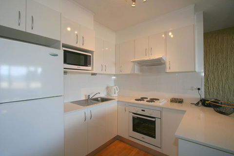 Central Park 10/1 Snowy River Avenue - Accommodation Port Hedland 2