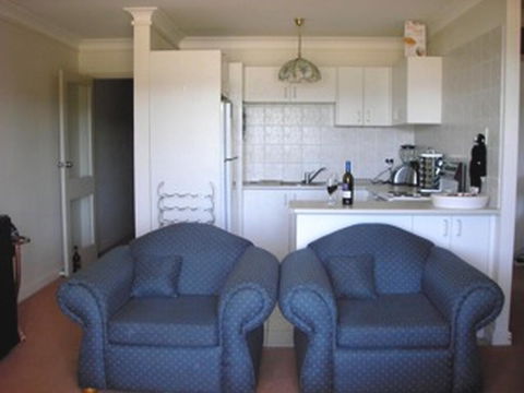 Central Park Apartment - Accommodation Port Hedland 2