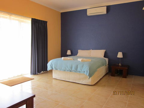 Chalets On Stoneville - Accommodation Port Hedland 2