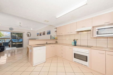 Champagne Apartment 2 - Accommodation Port Hedland 3