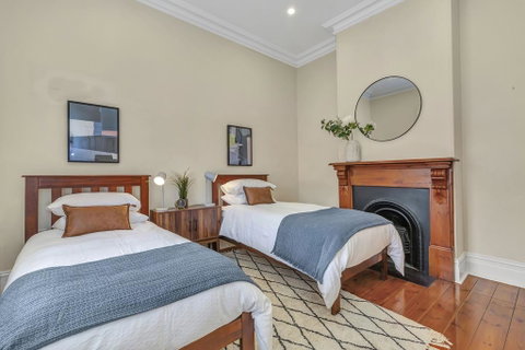 Character Home - Easy Tram To City - Accommodation Port Hedland 1