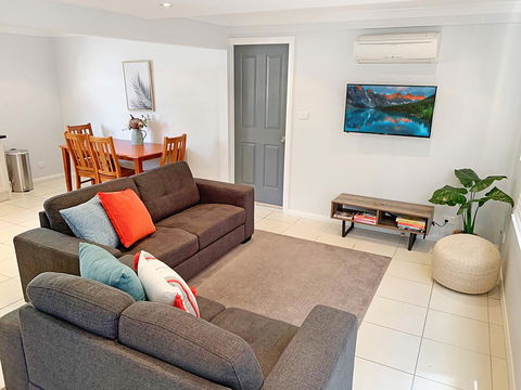 City Center - Modern 2-Bedroom Apartment - Accommodation Port Hedland 0