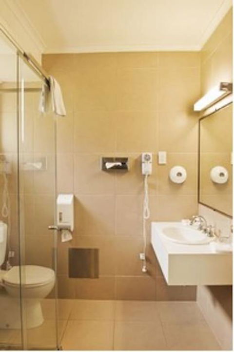 Classic Twin-bed Room 2 In Oakleigh - Accommodation Port Hedland 3