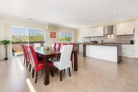 CLOUD NINE - ROSEBUD - Accommodation Port Hedland 1
