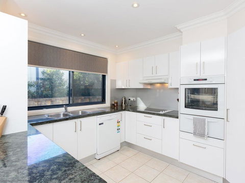 Coastal Haven @ Gerroa - Accommodation Port Hedland 3