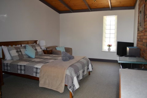 Colonial Motel - Accommodation Port Hedland 2