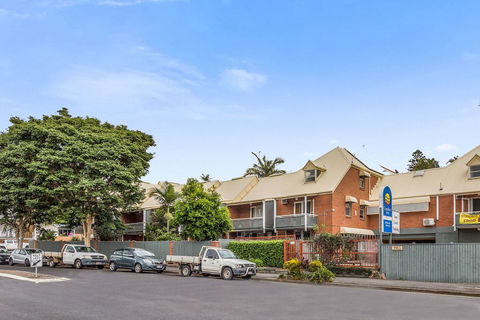 Comfort Inn Spring Hill Terraces - Accommodation Port Hedland 0