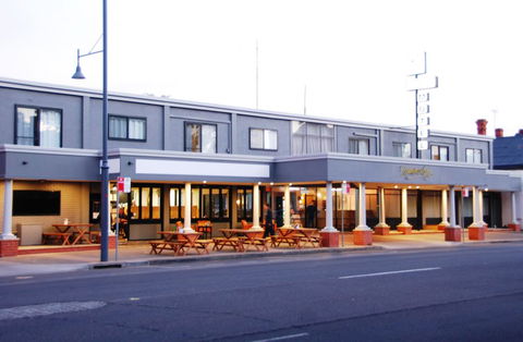 Commodore Motor Inn - Accommodation Port Hedland 0