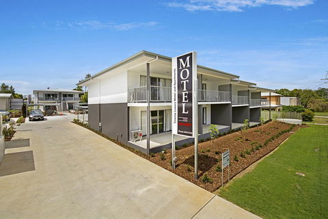 Cooroy Luxury Motel Apartments - Accommodation Port Hedland 3