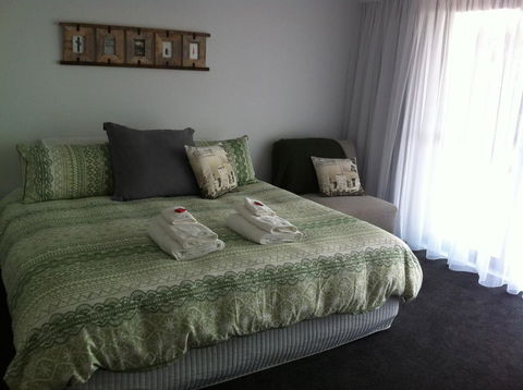 Corinella On The Esplanade Bed & Breakfast - Accommodation Port Hedland 2