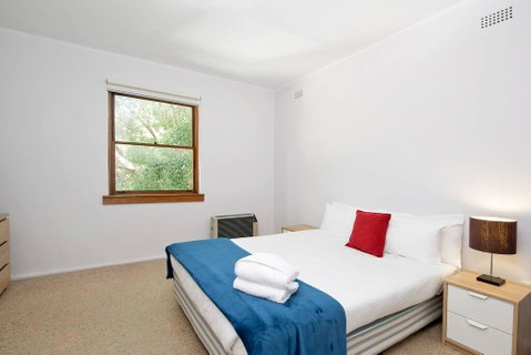 Cosy 2BR Plus Parking In Nth Sydney - Accommodation Port Hedland 2