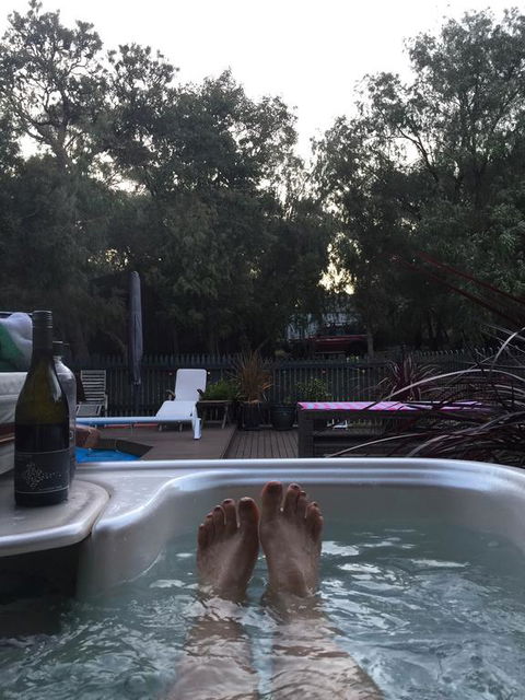 Country Retreat On 1 Acre With Pool, Hot Tub Surrounded By Trees - Accommodation Port Hedland 2