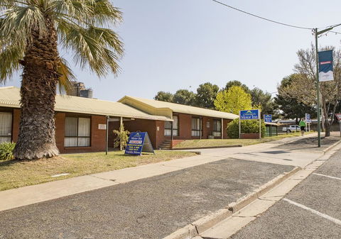 Country Roads Motor Inn - Accommodation Port Hedland 0