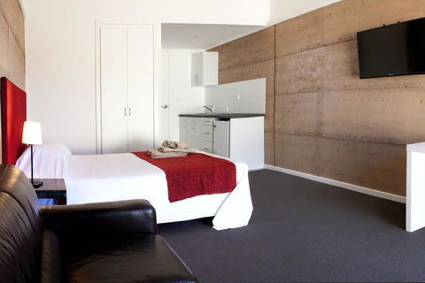 Crossroads Ecomotel - Accommodation Port Hedland 1