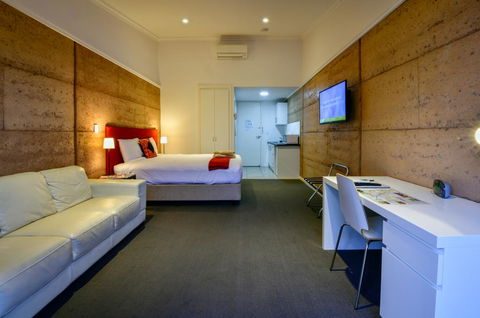 Crossroads Ecomotel - Accommodation Port Hedland 0