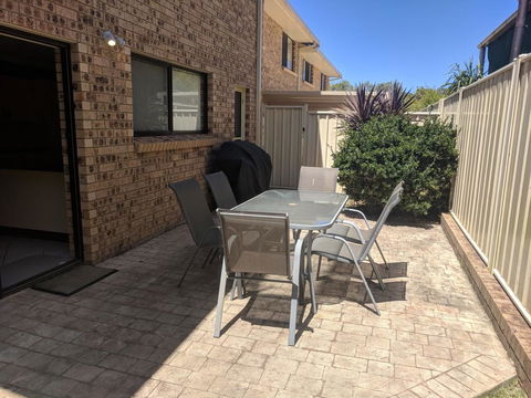 DAVIES STREET 3/14 MOLLYMOOK - Accommodation Port Hedland 0