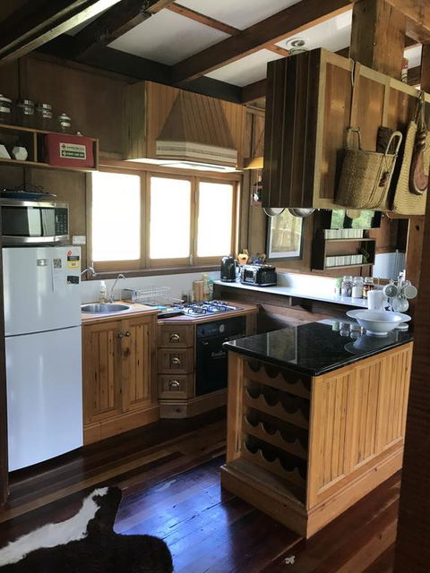 Delaneys Creek Cabin Retreat - Accommodation Port Hedland 2