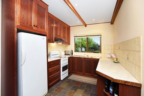 Don Carmella - Accommodation Port Hedland 1