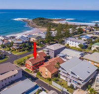 Doncaster - Yamba Main beach and sea pool - Accommodation Port Hedland