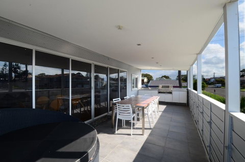 Dream Catcher Beach House - Shellharbour - Accommodation Port Hedland 1