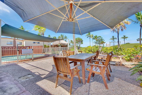 Driftwood On The Beach - Accommodation Port Hedland 3