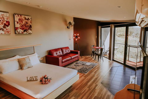 Eagle View Escape - Accommodation Port Hedland 2