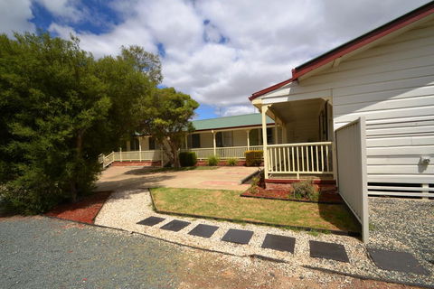 Echuca Holiday Units - Accommodation Port Hedland 0
