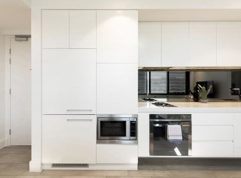 EIGHT TWO NINE TWO III: BONDI BEACH - Accommodation Port Hedland 1